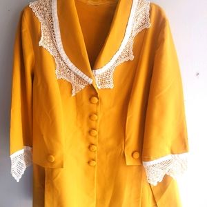 Sale🖤Vintage Polyester Jacket with hand sewn lace